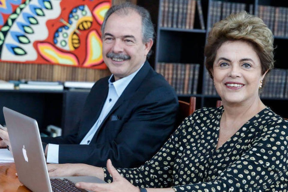 Dilma diz que mudança no repasse para educação é retrocesso
