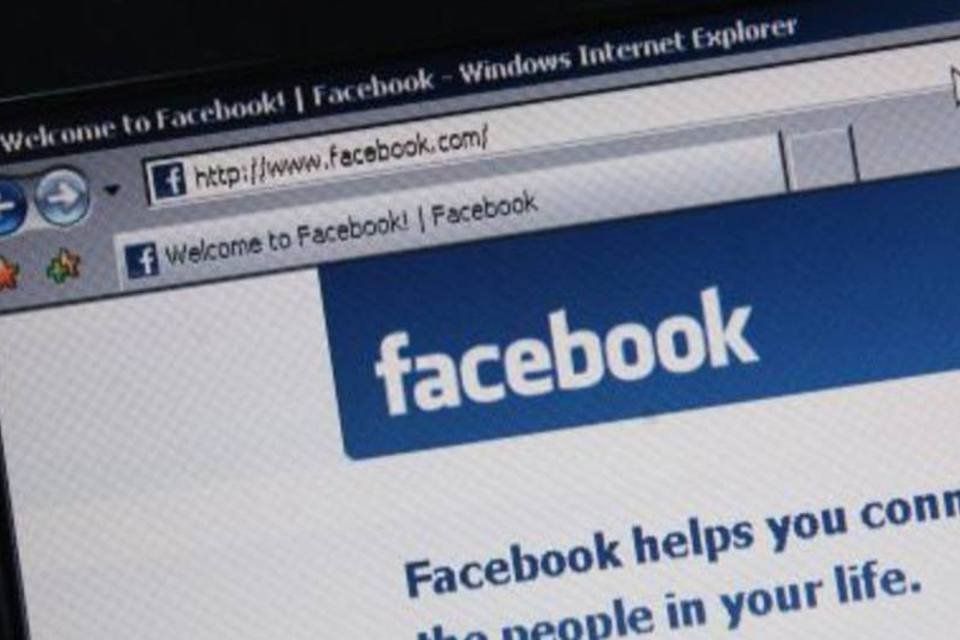 Senadores receiam por privacidade no Facebook
