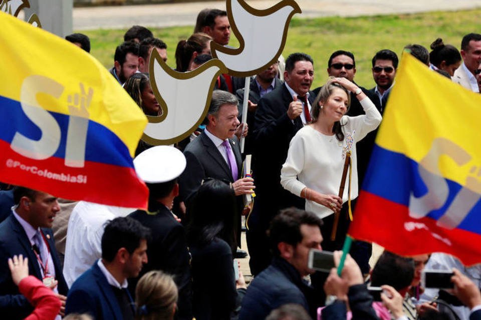 Colômbia inicia corrida de obstáculos para alcançar a paz