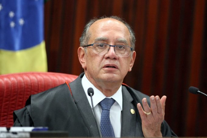 Gilmar Mendes critica "alongadas prisões" da Lava Jato