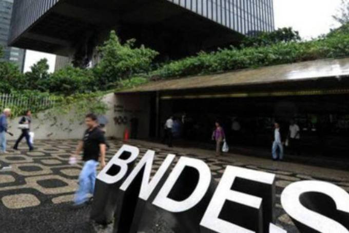 BNDES aprova R$ 252 milhões para fábrica de medicamentos em Pernambuco