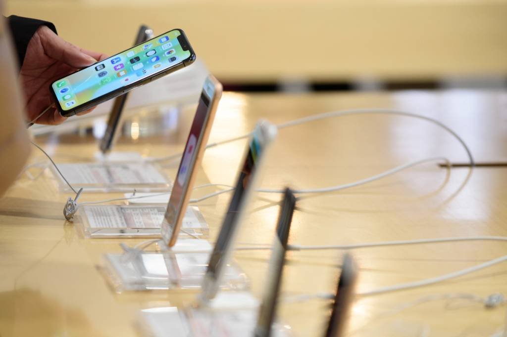 Apple se prepara para lançar 3 novos iPhones