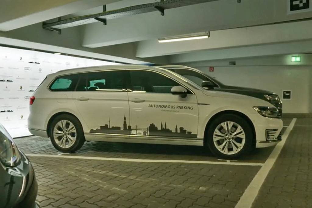 Volkswagen quer fazer seu carro estacionar sozinho