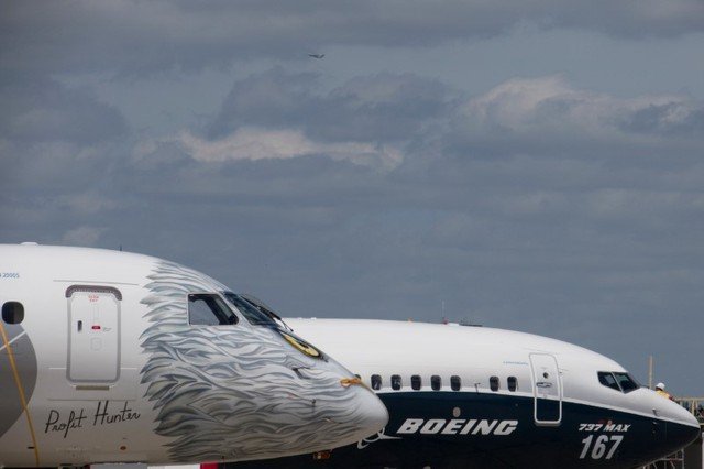 Presidente da Boeing enfrenta pressão da UE sobre acordo com Embraer
