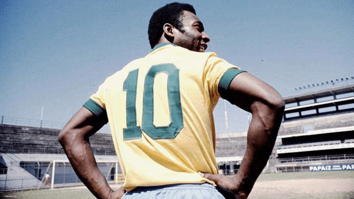 Pelé foi o primeiro milionário do futebol, mostra documentário da Netflix