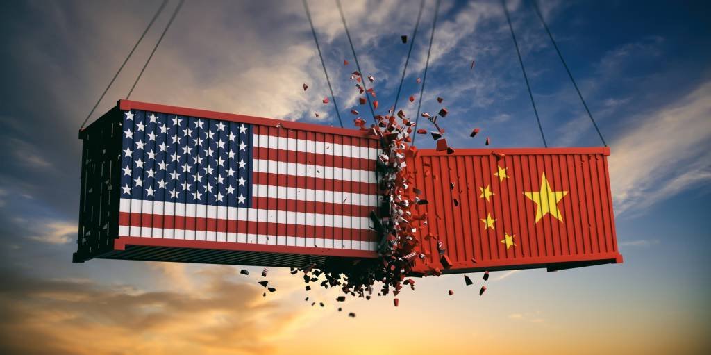 Guerra comercial: por que o dólar se aproxima de R$ 4 e a Bolsa cai