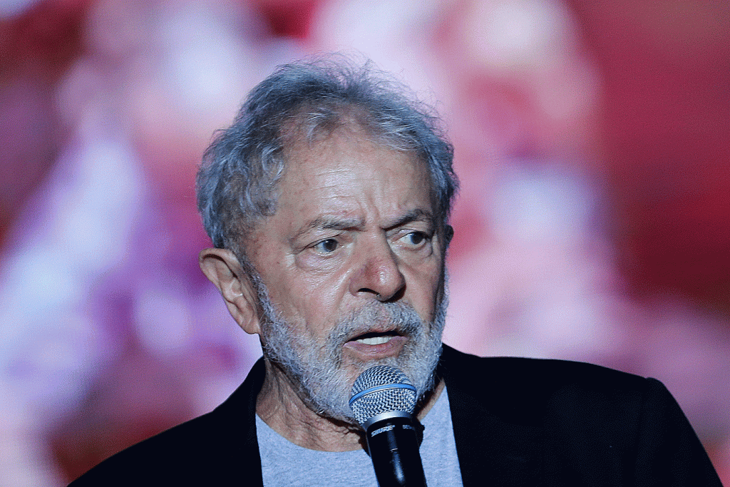 PF indicia Lula por doações da Odebrecht a instituto que leva seu nome
