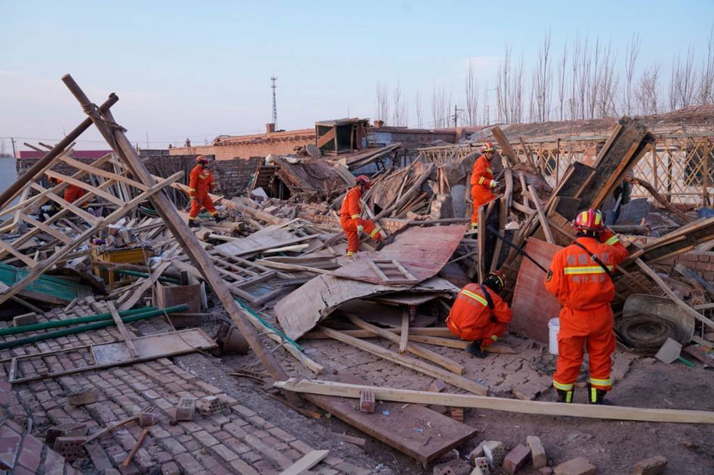 Terremoto de magnitude de 6,4 graus mata pelo menos 1 pessoa na China