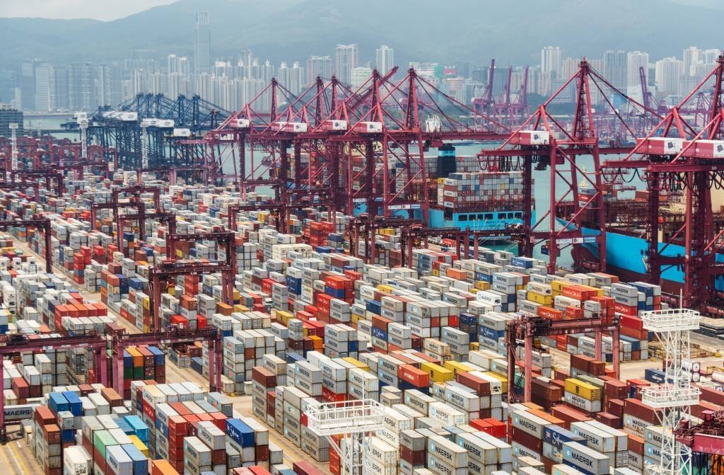 Exportações chinesas ganham velocidade apesar de Ano Novo Chinês