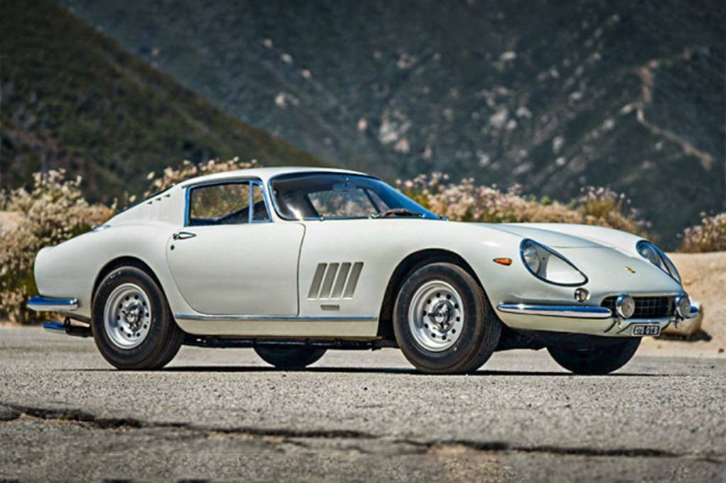Ferrari 1966 bate recorde com venda online por US$ 3 milhões