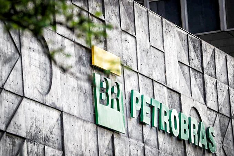 Governo avalia adiar votação de novo Conselho da Petrobras