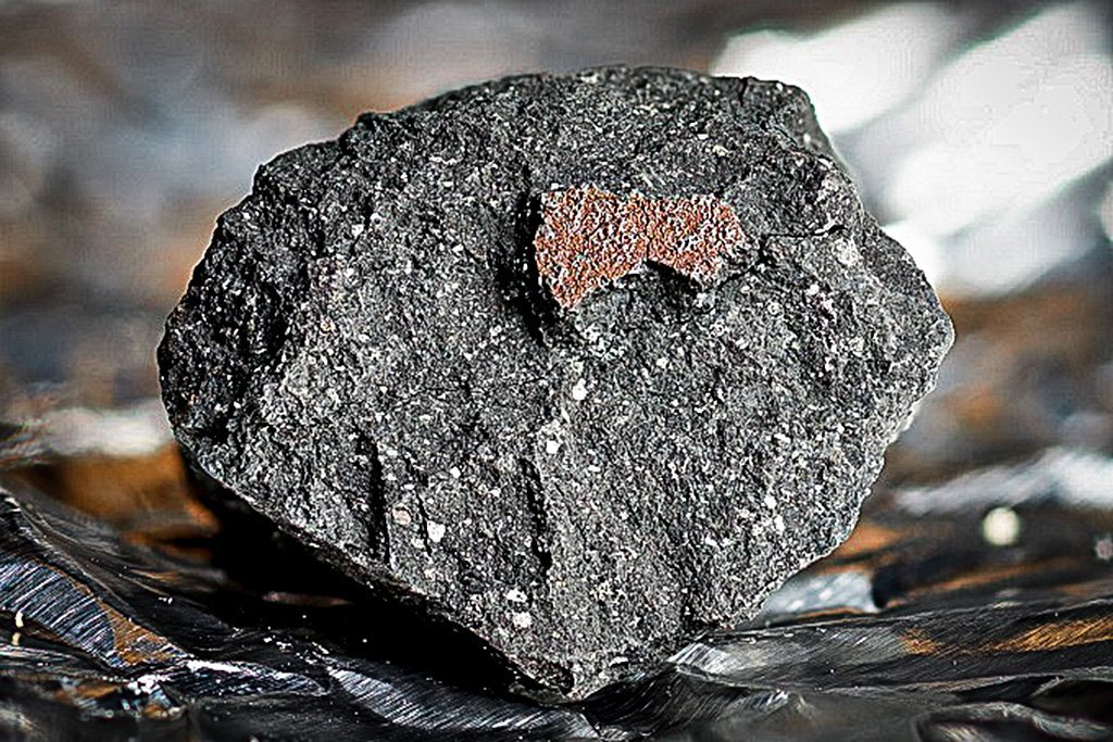 Meteorito raro que caiu recentemente no Reino Unido intriga cientistas