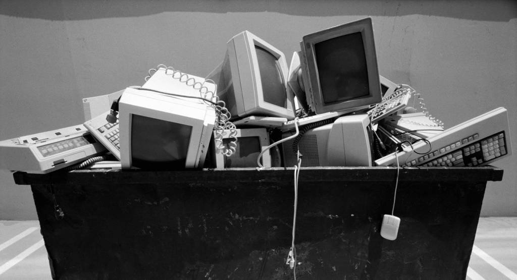 O que é lixo eletrônico e como descartar de maneira correta?