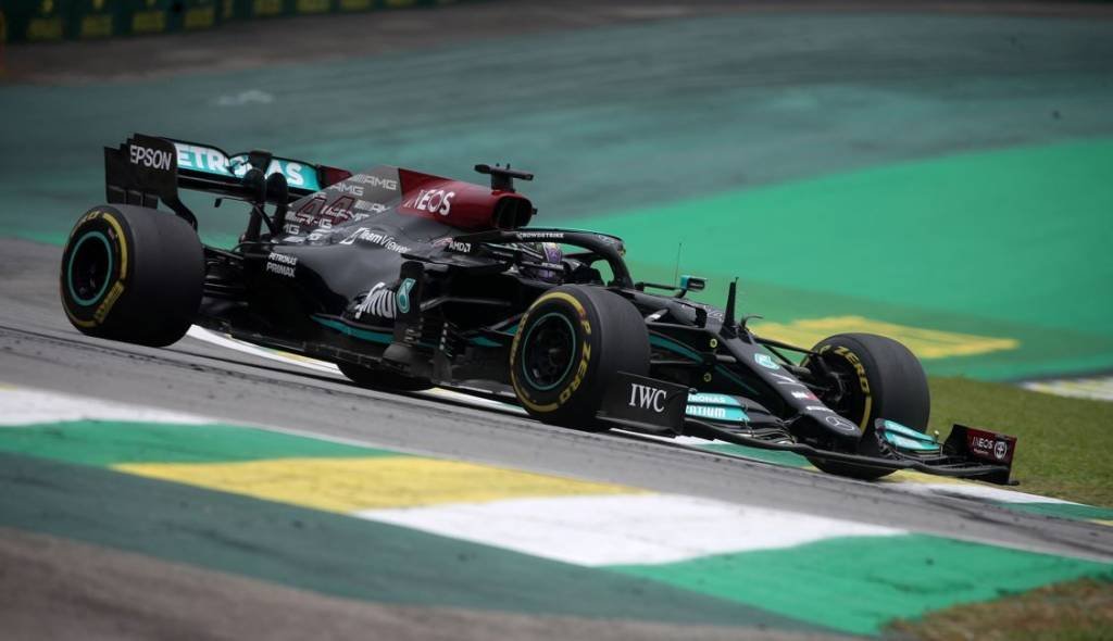 Hamilton é punido com 5 posições de largada no GP de São Paulo