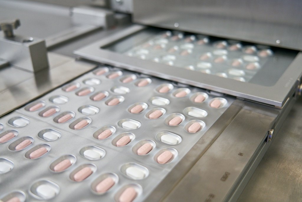 Rótulos de medicamentos deverão conter alerta sobre substâncias consideradas doping; entenda