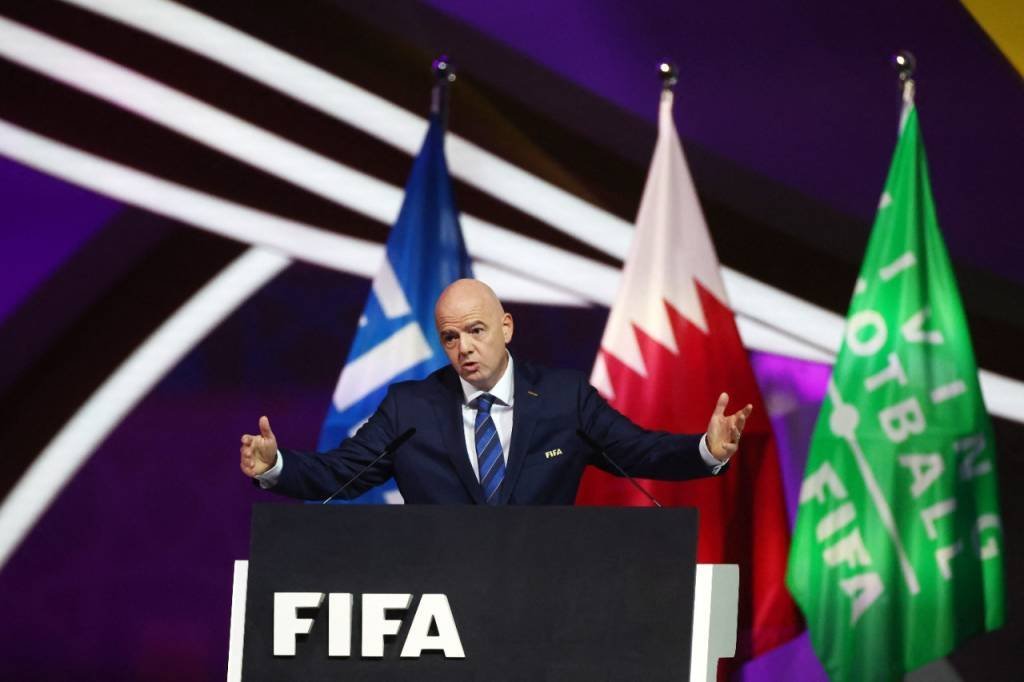 Presidente da Fifa recua de Copa do Mundo a cada dois anos