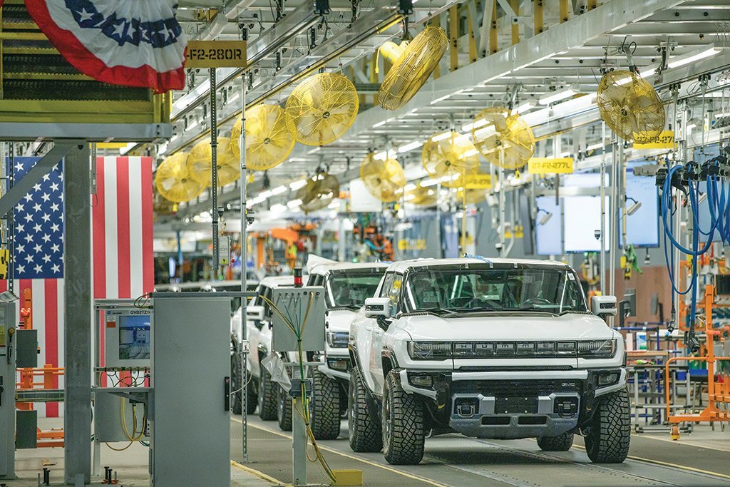 Centenas de funcionários da General Motors são demitidos em Detroit