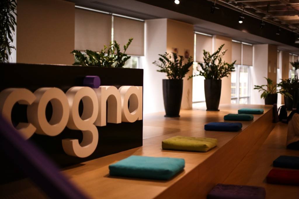 Cogna lança Programa de Trainee exclusivo para mulheres negras; salário é de R$ 8 mil