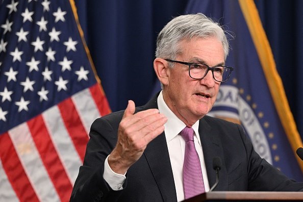 Por que o Fed pode cortar juro no 1º tri, mesmo com PIB acima de 5% nos EUA