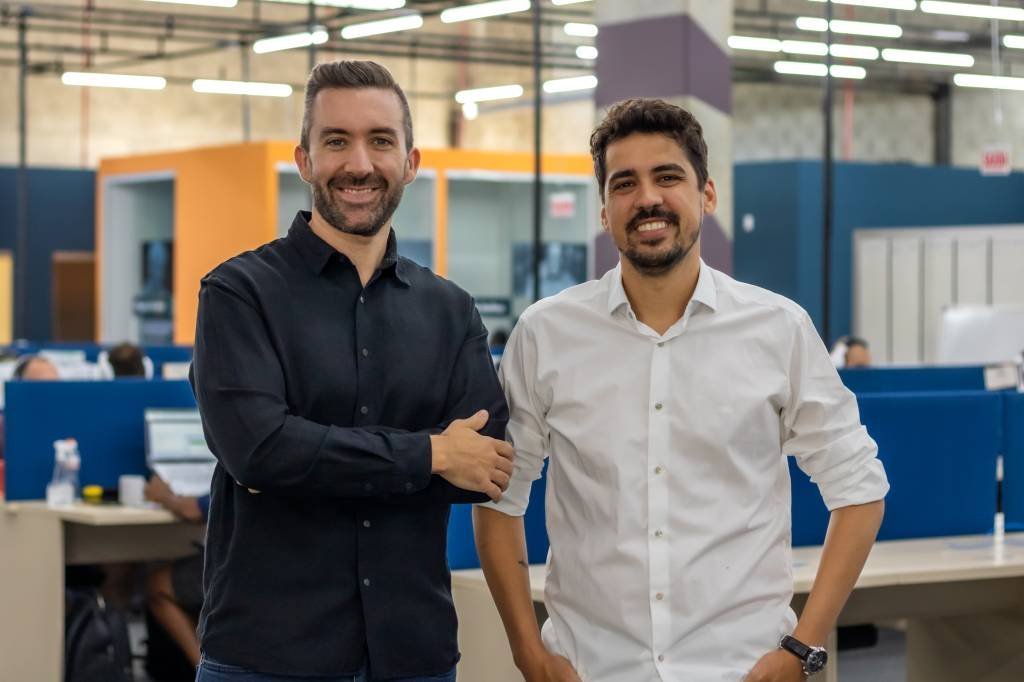Felipe Roman e Théo Orosco, da Exact Sales: empresa de Florianópolis quer dobrar de tamanho em 2023 e está de olho em novas aquisições (Exact Sales/Divulgação)