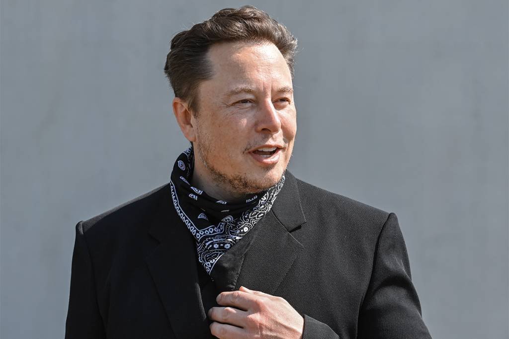Elon Musk usou conta anônima no Twitter para zombar de executivos do mercado cripto