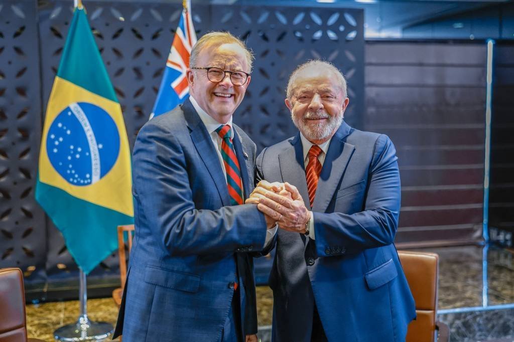 Lula prioriza meio ambiente e destaca investimento em hidrogênio verde para premiê australiano