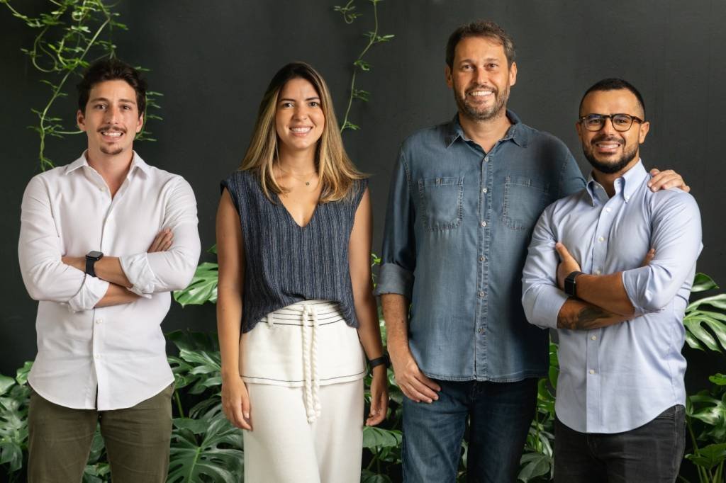 Em 2 anos, startup vai do zero aos R$ 40 milhões com marketing de ponto de ônibus para Itaú e Amazon