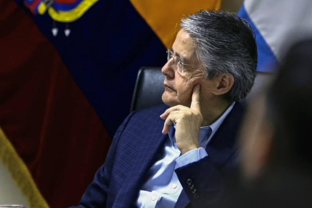 Corte Constitucional do Equador rejeita ações contra dissolução do Congresso