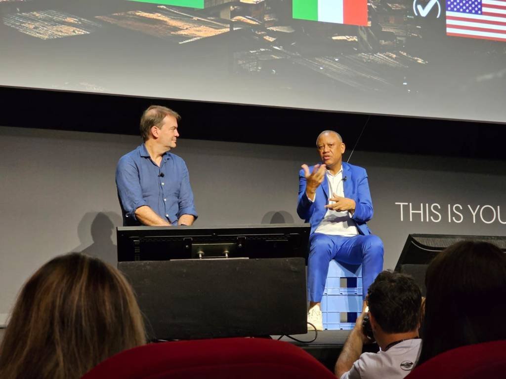 A palestra de Celso Athayde e Sérgio Gordilho em Cannes: conversa de botequim e favela potente