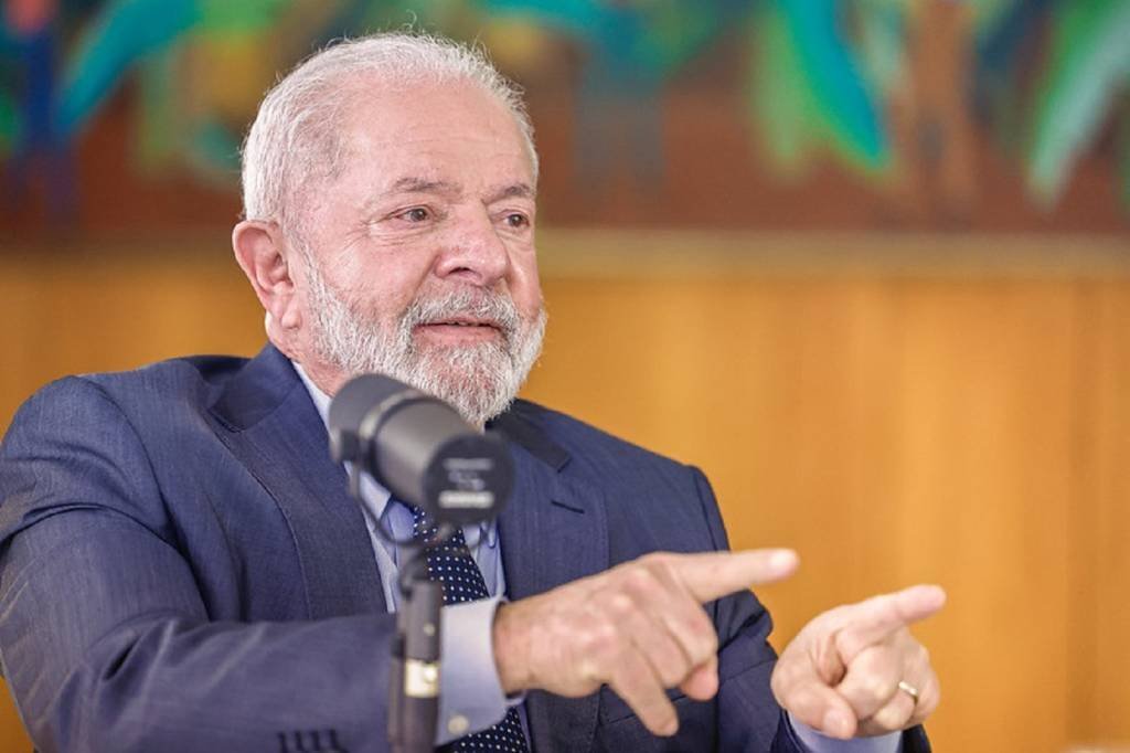 Lula diz que governo construirá barcos hospitais para realização de pequenas cirurgias