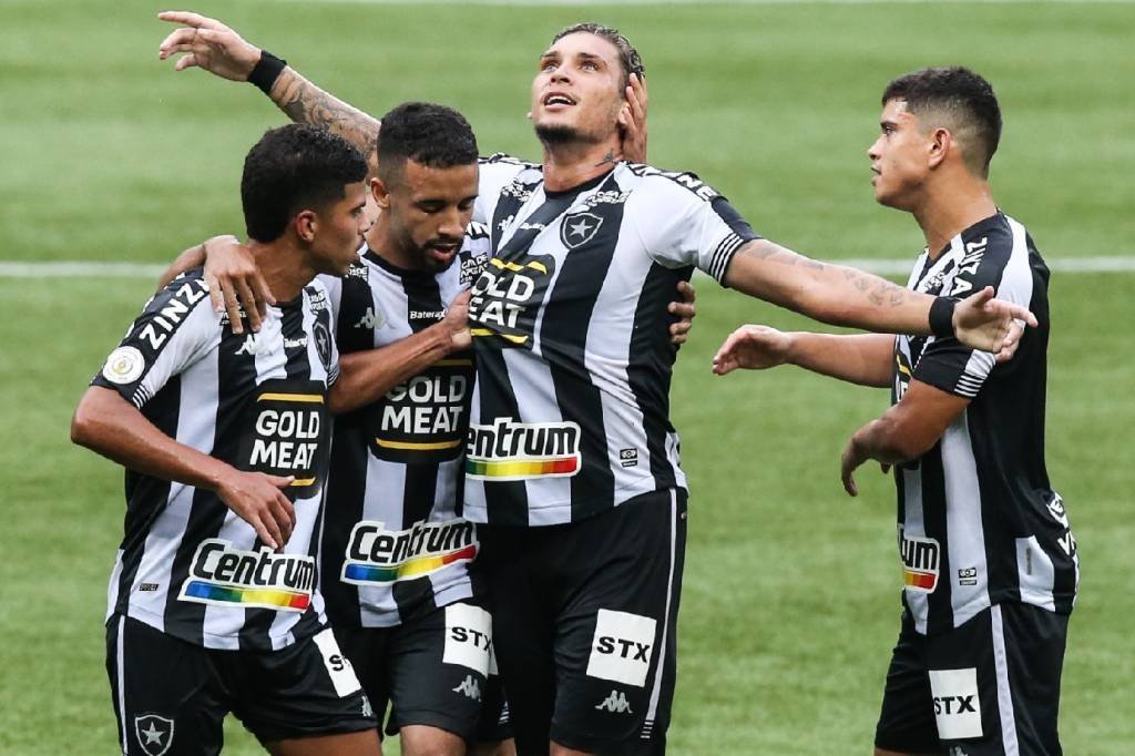 Botafogo x Grêmio: como ficarão as chances de título de acordo com a partida de hoje