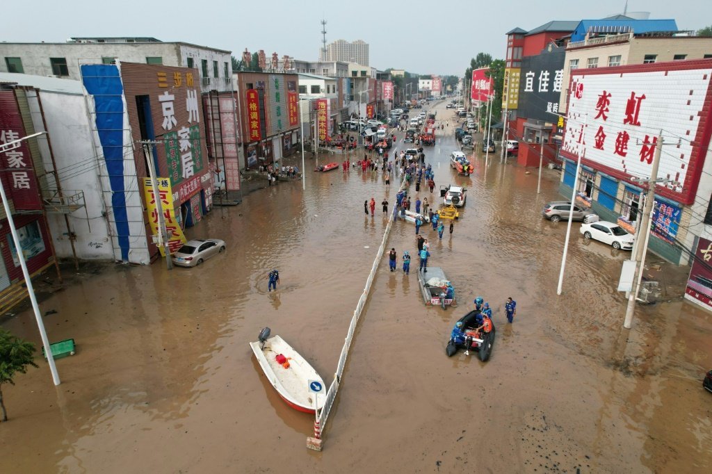Inundações deixam pelo menos 10 mortos no norte da China