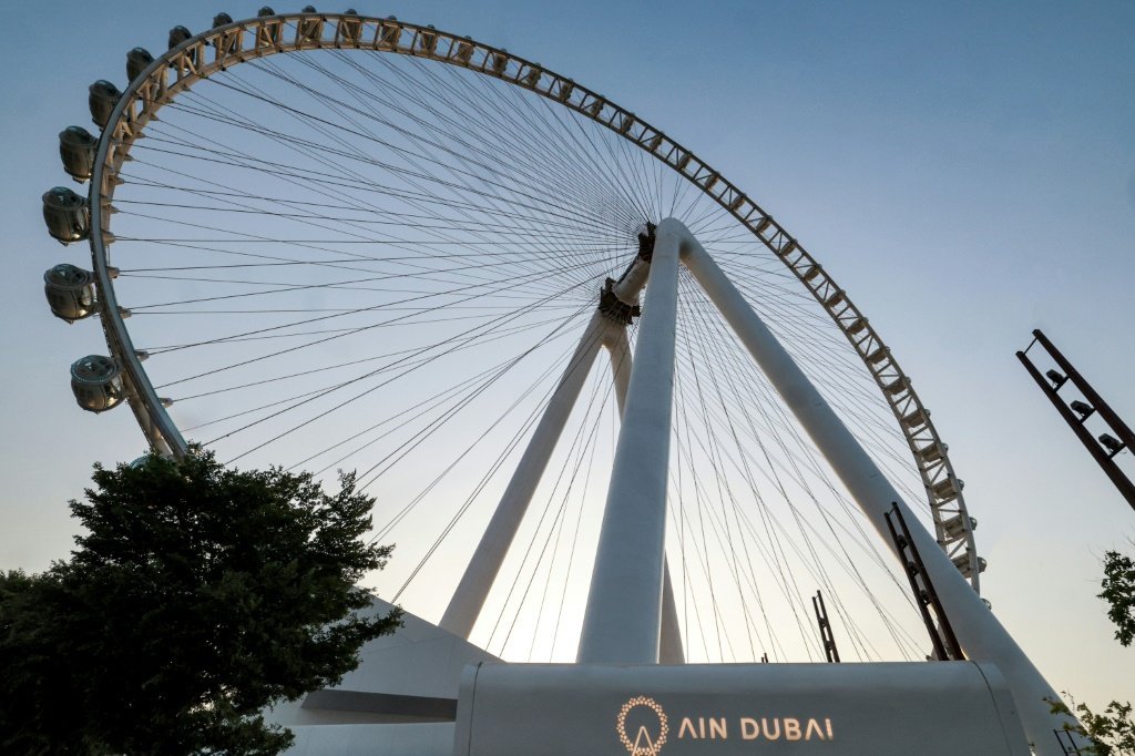Interrupção da maior roda-gigante do mundo, em Dubai, continua sendo um mistério
