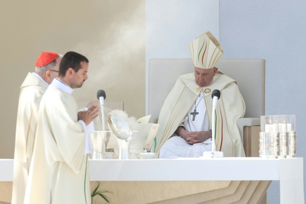 Papa Francisco encerra a JMJ de Lisboa com missa para 1,5 milhão de fiéis