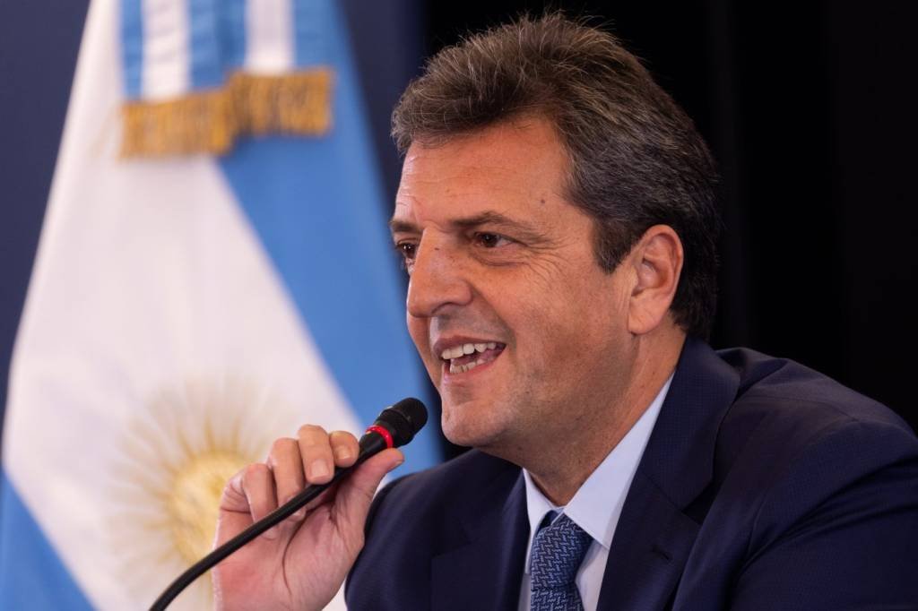 Resultado das eleições na Argentina: Massa e Milei farão 2º turno