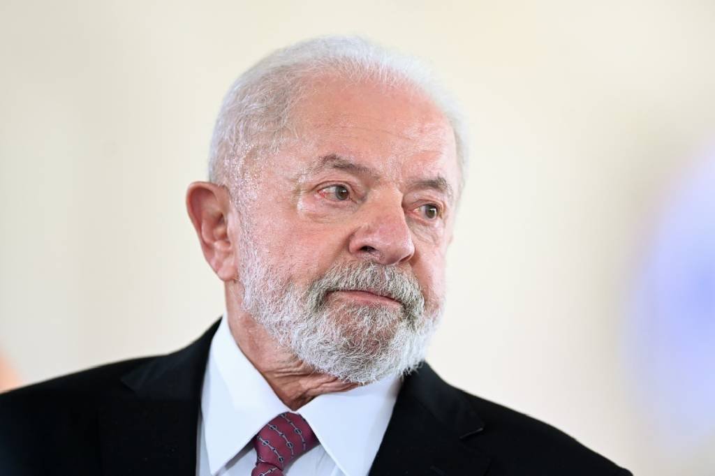 Lula nomeia filho de ministro do STJ para vaga no TRF-1