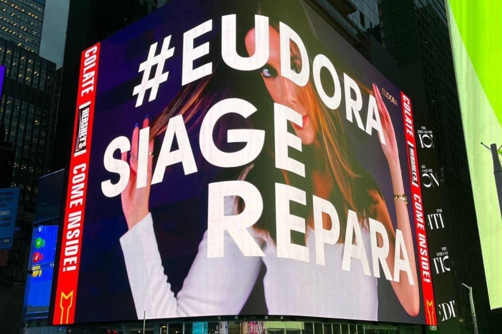 Eudora 'leva' consumidoras brasileiras à Times Square em nova ação de marketing