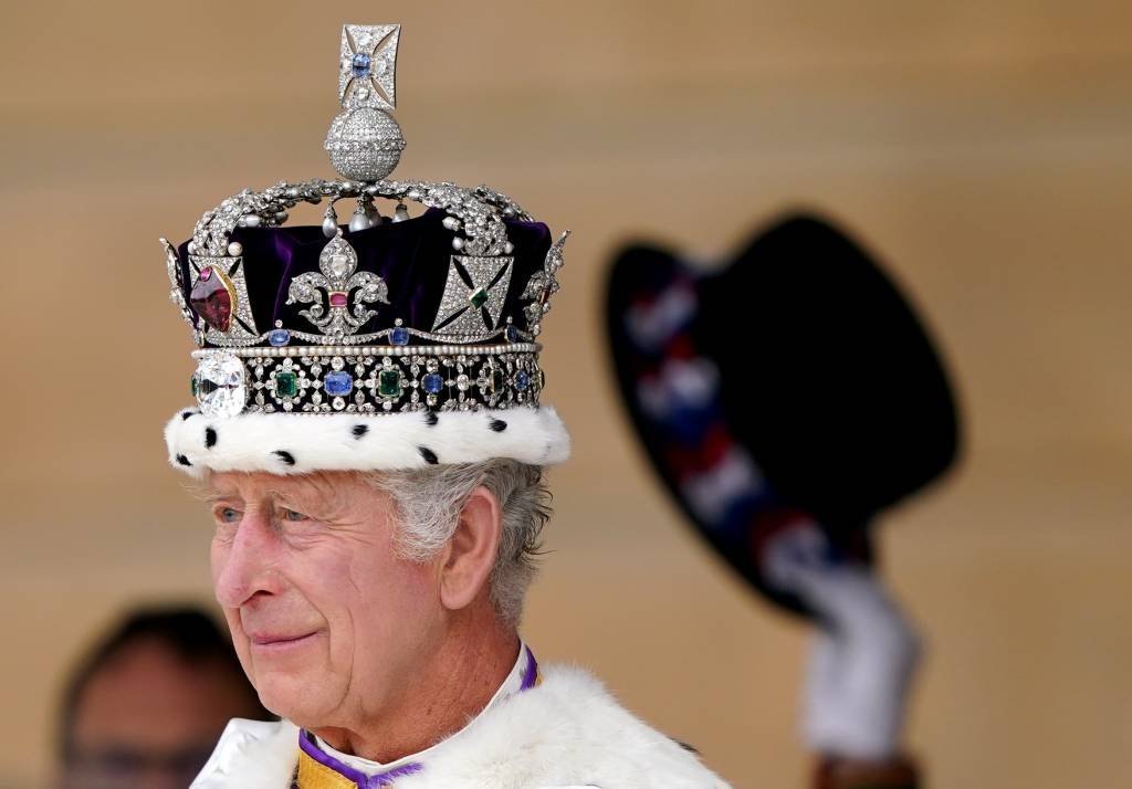Rei Charles faz cirurgia contra aumento da próstata nesta sexta; entenda o problema