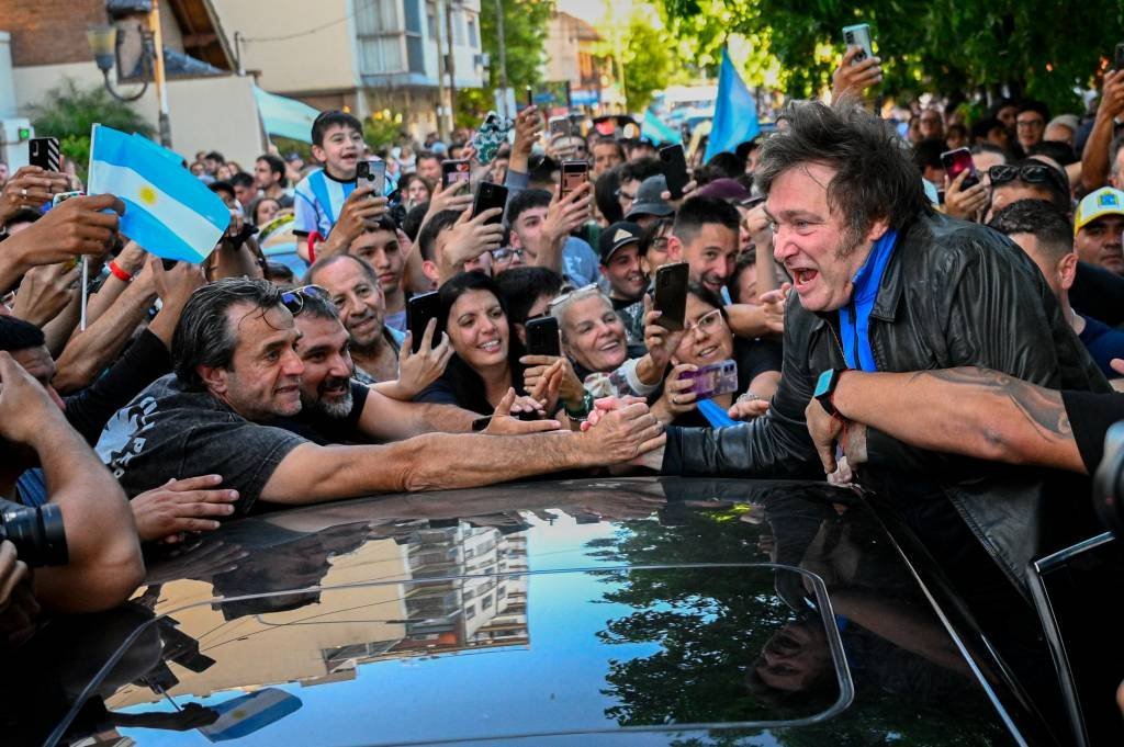 Eleições na Argentina: mais de 100 economistas dizem que ideias de Milei podem 'devastar' Argentina