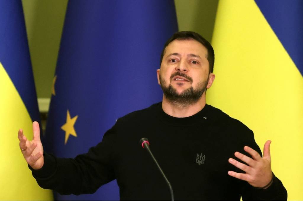 Ucrânia enfrenta situação 'extremamente difícil', afirma Zelensky