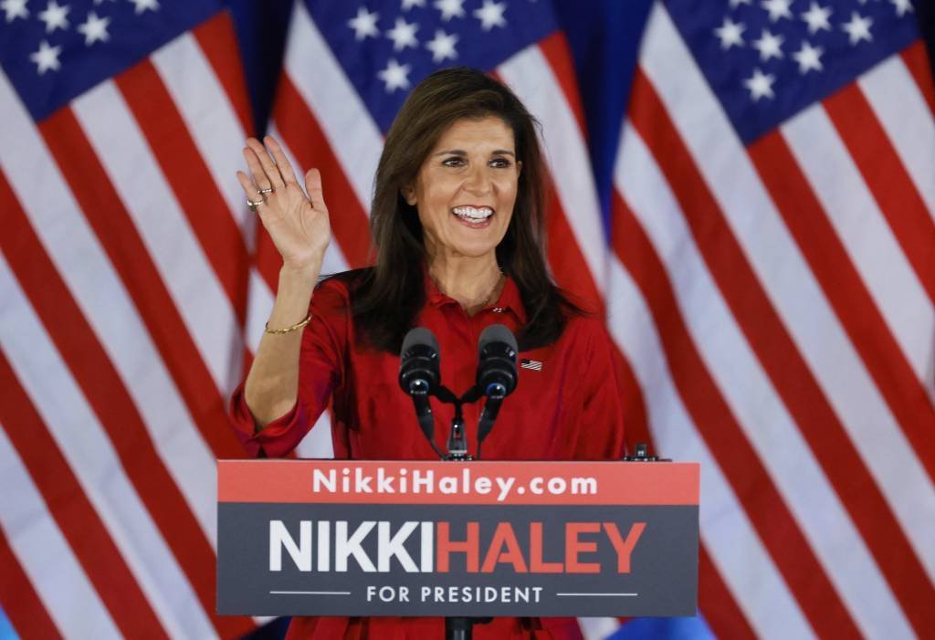 Nikki Haley descarta desistir de disputa com Trump por indicação republicana