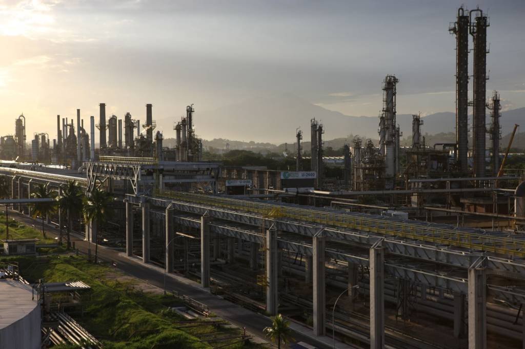Petrobras amplia testes para produção de diesel com conteúdo renovável