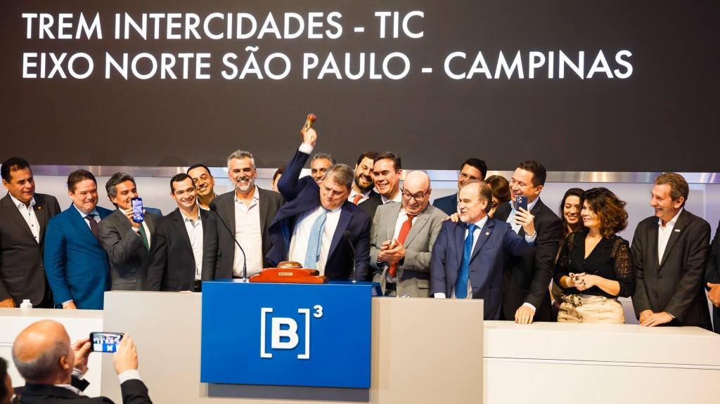 Imagem referente à notícia: Grupo Comporte vence leilão do trem de São Paulo a Campinas e linha 7 da CPTM