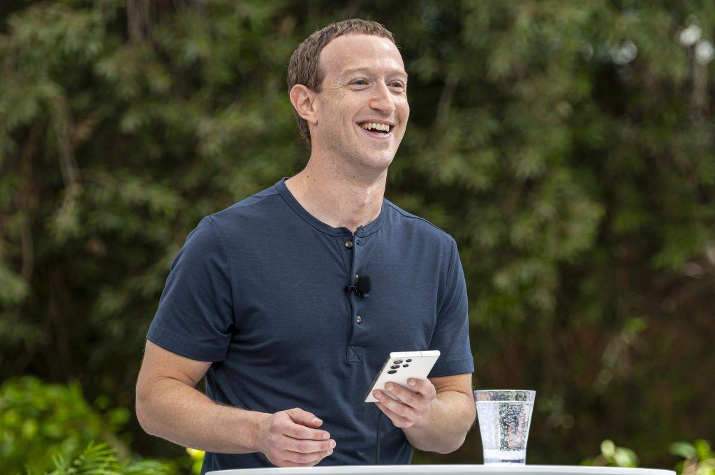 Zuckerberg considerou comprar a Associated Press, diz site