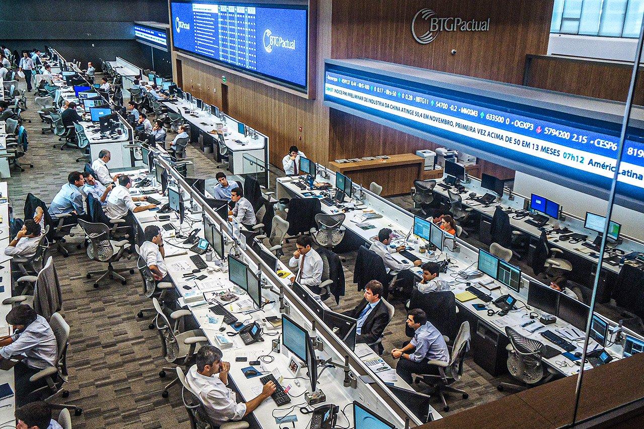 Mesa de trade do escritório do BTG Pactual (BTG Pactual/Divulgação)
