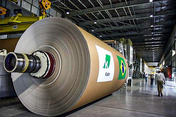 Fábrica da Klabin: após nova negociação, companhia aceita pagar R$ 367 milhões à família por fim dos royalties (Klabin/Divulgação)