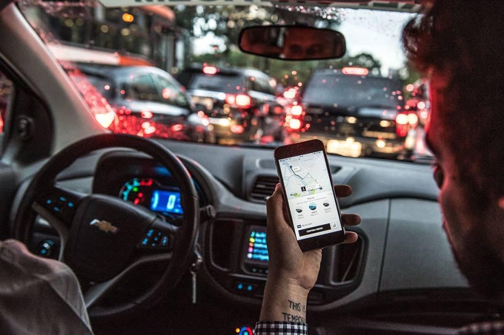 Uber Chip: pacote de conexão para motorista e parceiro, receita para a Surf (Germano Lüders/Exame)