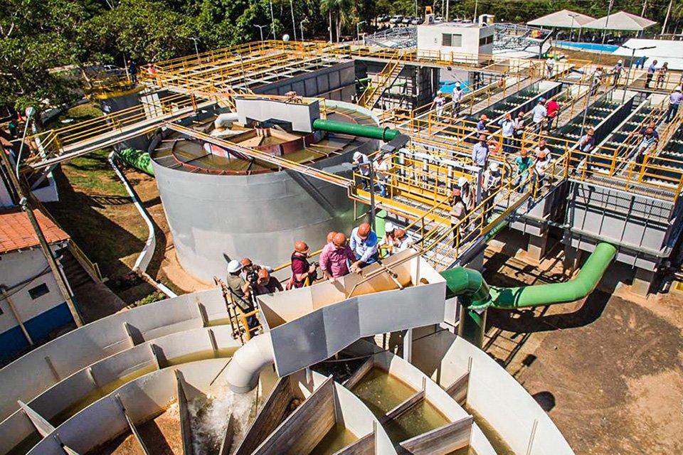 Obra de expansão da operação em Cuiabá: investimentos de R$ 400 milhões para dobrar cobertura até 60% da população (Divulgação/Divulgação)