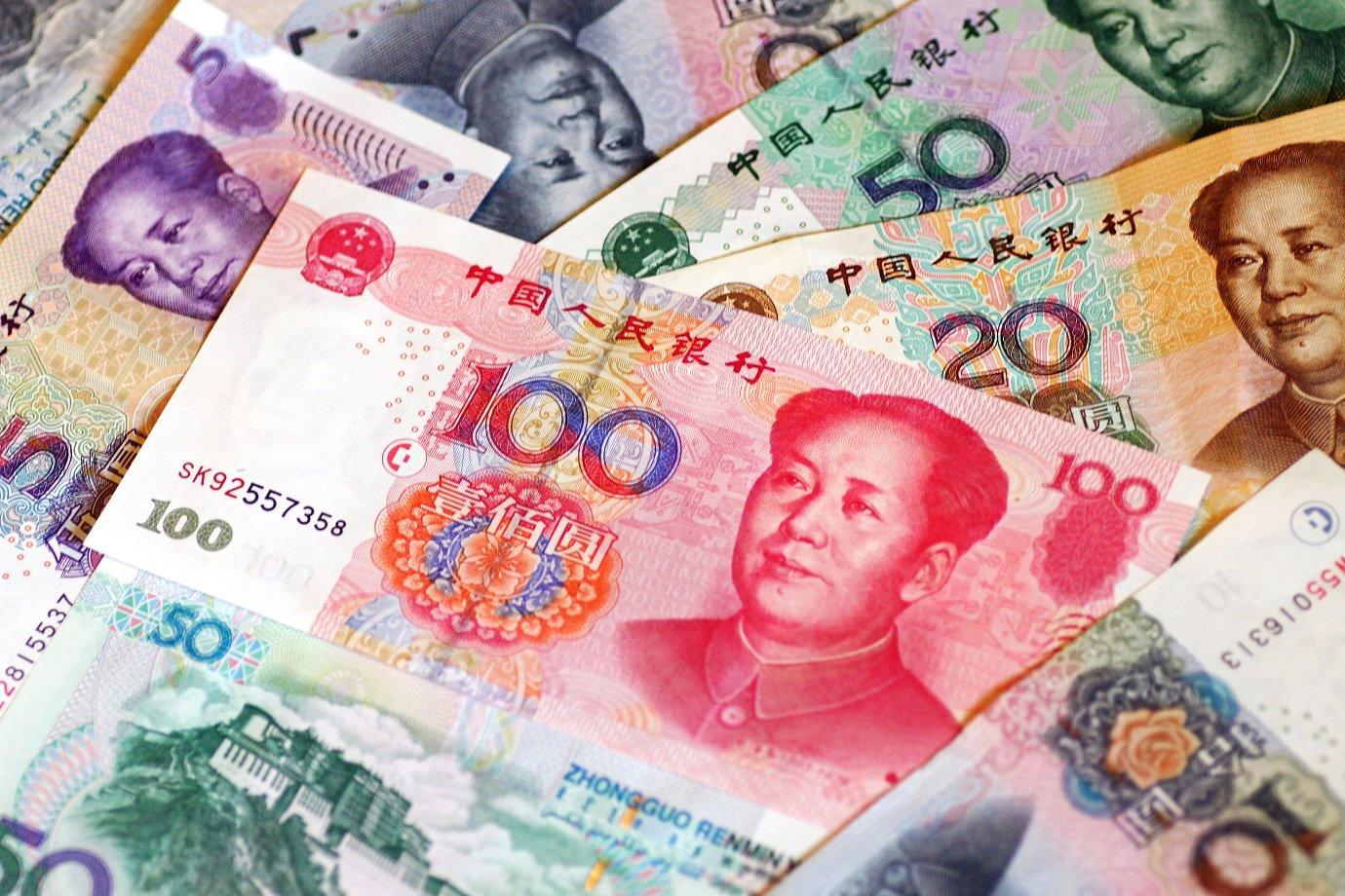 Yuan: moeda ganhou impulso com dólar mais fraco e fluxo de capital para ações chinesas (Thomas Ruecker/Getty Images)