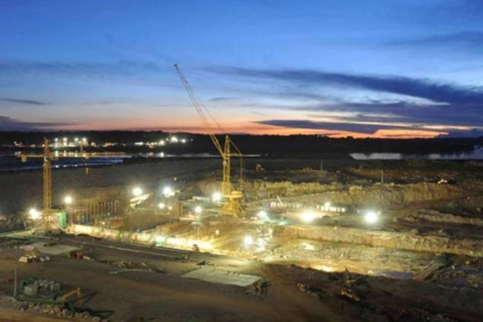 Sem reprise de obras como a Usina Santo Antônio (acima): OEC prevê que receita virá de projetos menores e de contratos privados